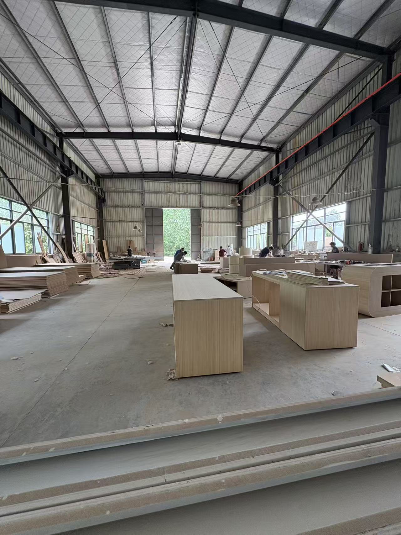 广东本地展柜定制工厂｜一站式设计、生产、上门安装